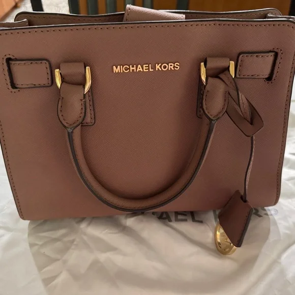 Michael Kors small satchel handbag - EUC - with dust bag - Picture 2 of 7